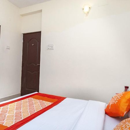 Oyo 22019 Skye Service Apartments Chennai Exteriör bild
