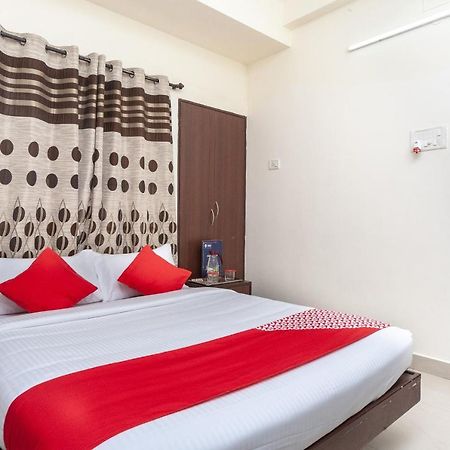 Oyo 22019 Skye Service Apartments Chennai Exteriör bild