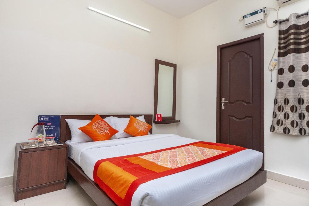 Oyo 22019 Skye Service Apartments Chennai Exteriör bild