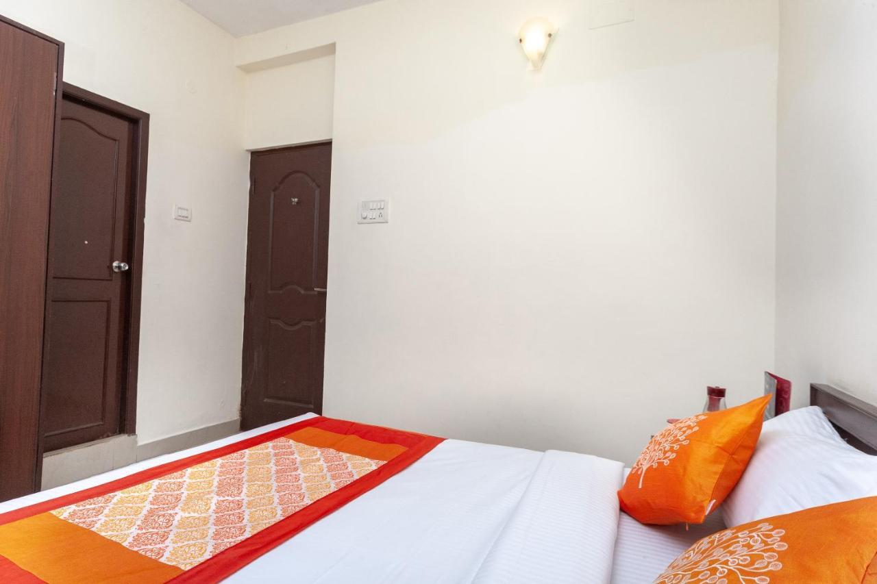 Oyo 22019 Skye Service Apartments Chennai Exteriör bild