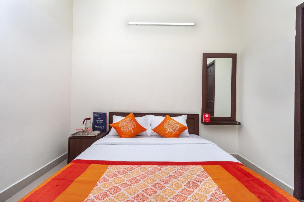 Oyo 22019 Skye Service Apartments Chennai Exteriör bild