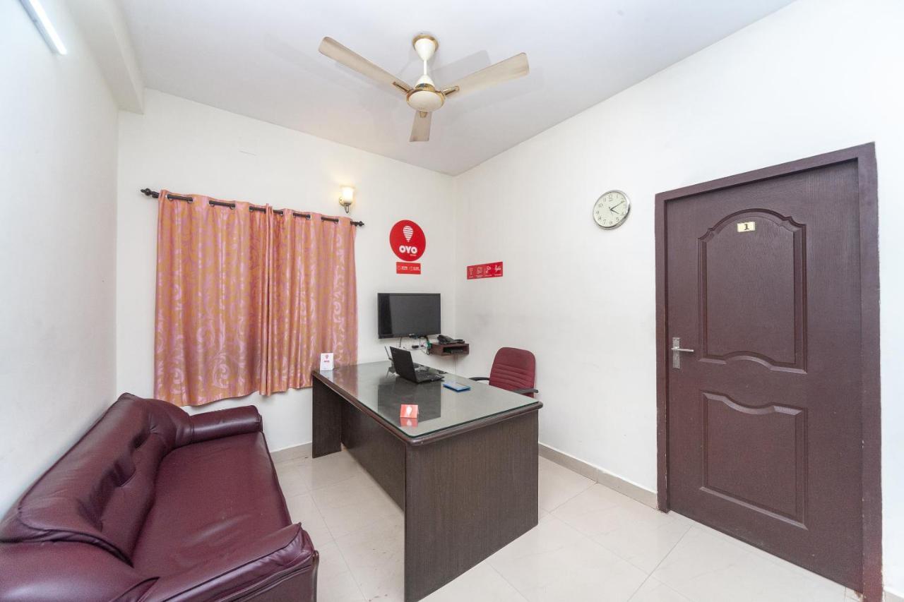Oyo 22019 Skye Service Apartments Chennai Exteriör bild