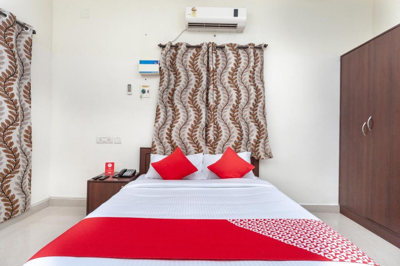 Oyo 22019 Skye Service Apartments Chennai Exteriör bild