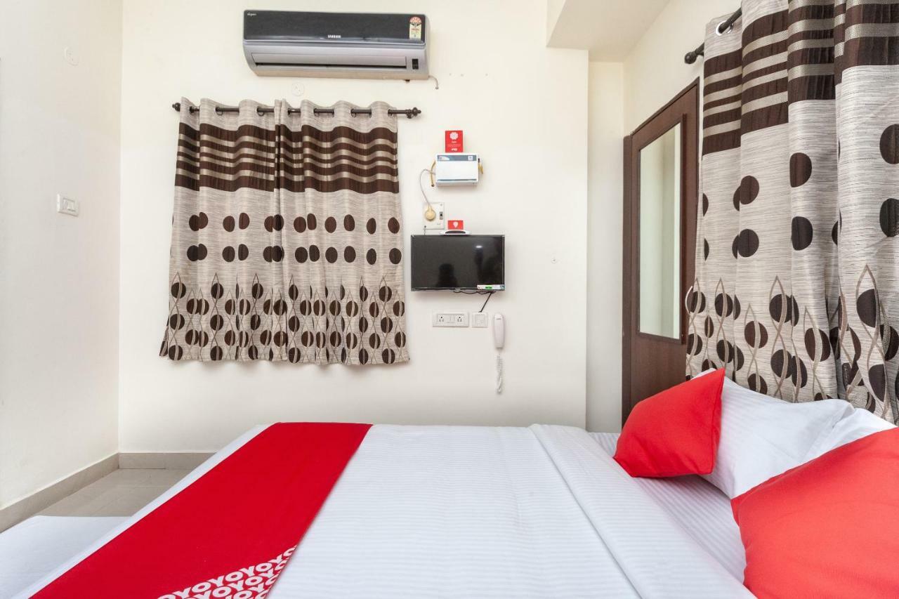 Oyo 22019 Skye Service Apartments Chennai Exteriör bild