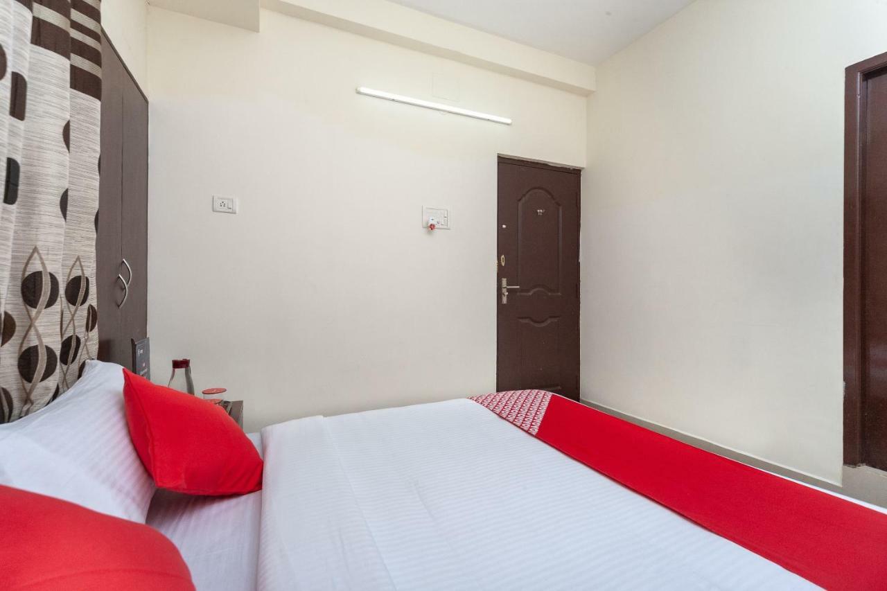 Oyo 22019 Skye Service Apartments Chennai Exteriör bild