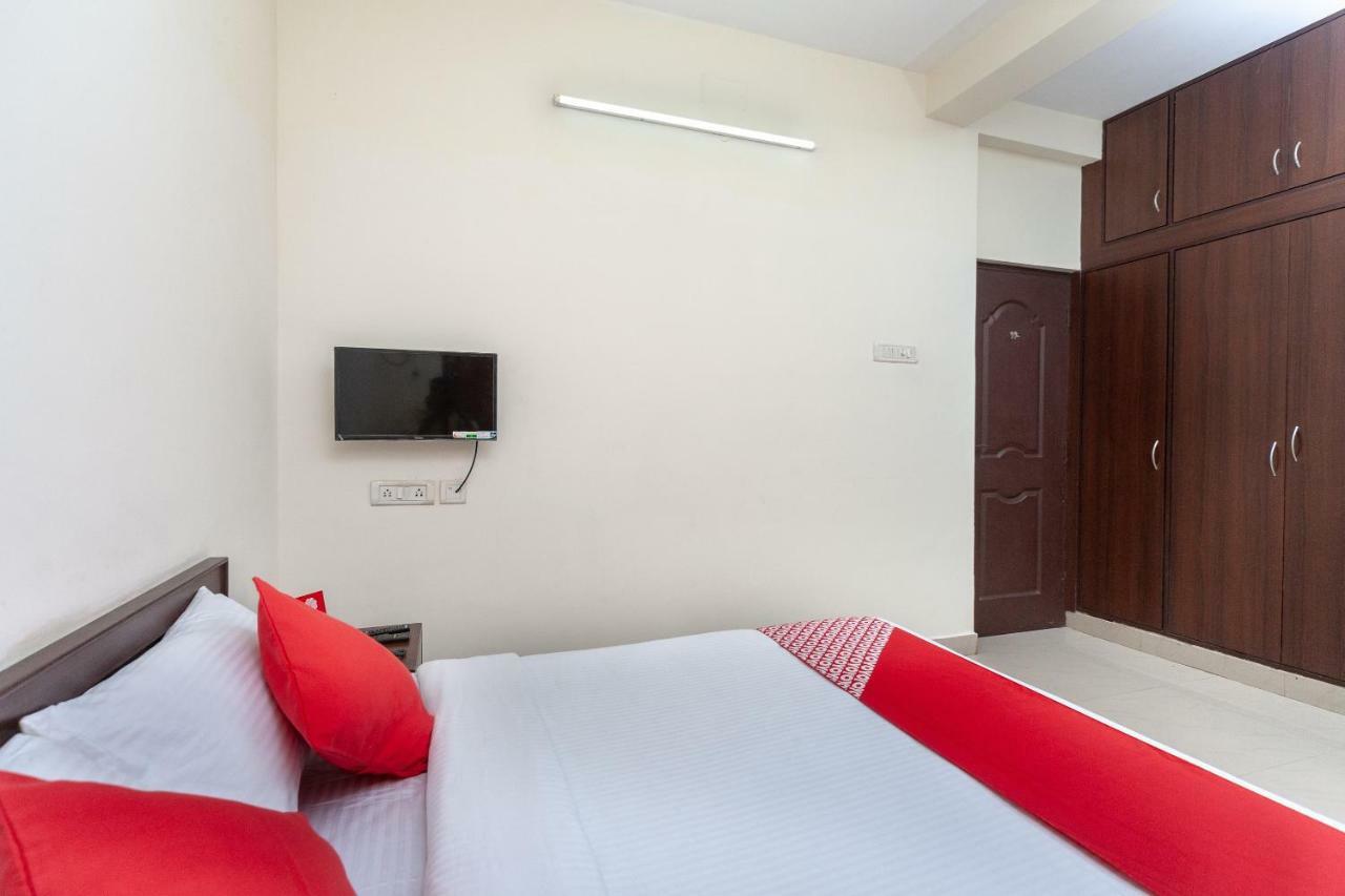 Oyo 22019 Skye Service Apartments Chennai Exteriör bild